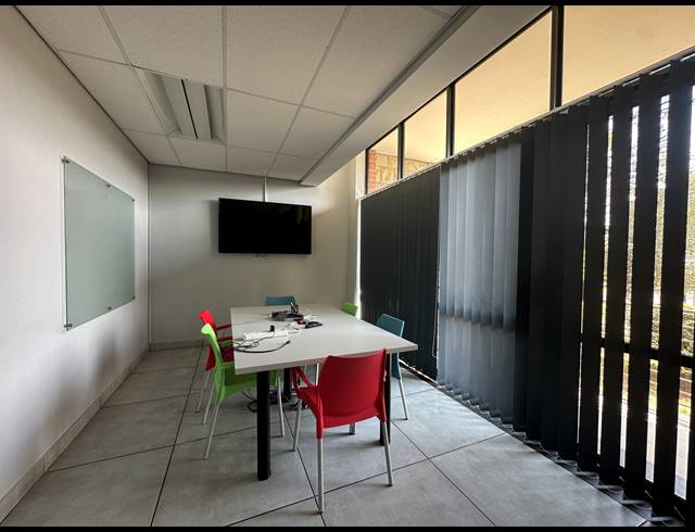 219M² OFFICE FOR SALE IN SANDOWN